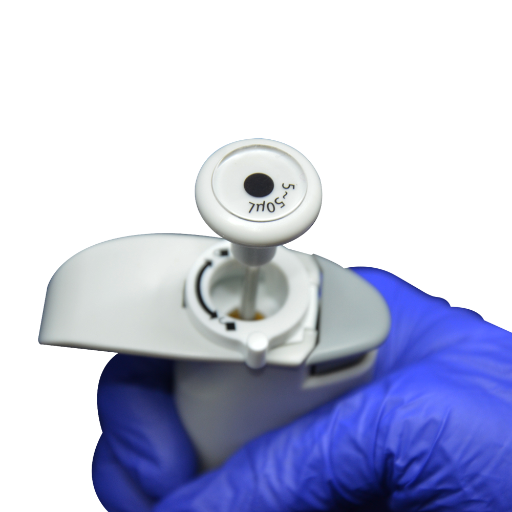 ElitePro 2.0 Single Channel Adjustable Volume Pipette; 5-50µL